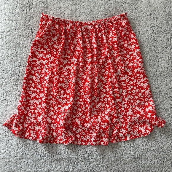 J. Crew floral tie wrap ruffle skirt. Orange with white floral print. Size small - Picture 6 of 15